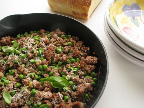 Ground Beef with Peas and Onions